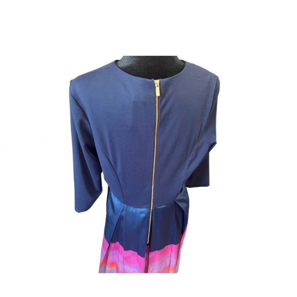 Designer NWT Dress - Picture 1 of 3